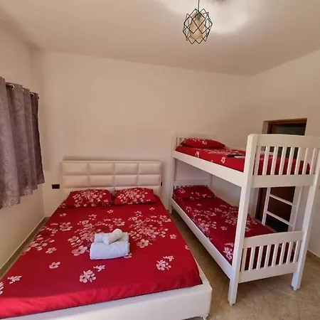 Holiday Home *