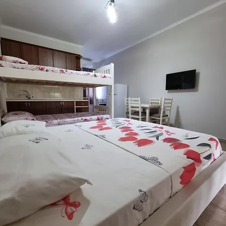 Holiday Home * Plazhi San Pietro