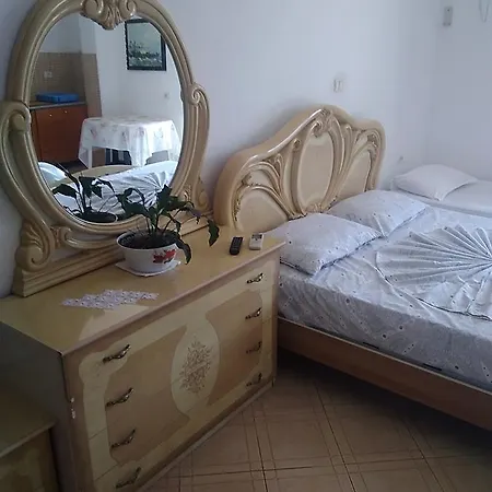 γκαρσονιέρα για διακοπές 度假居 *